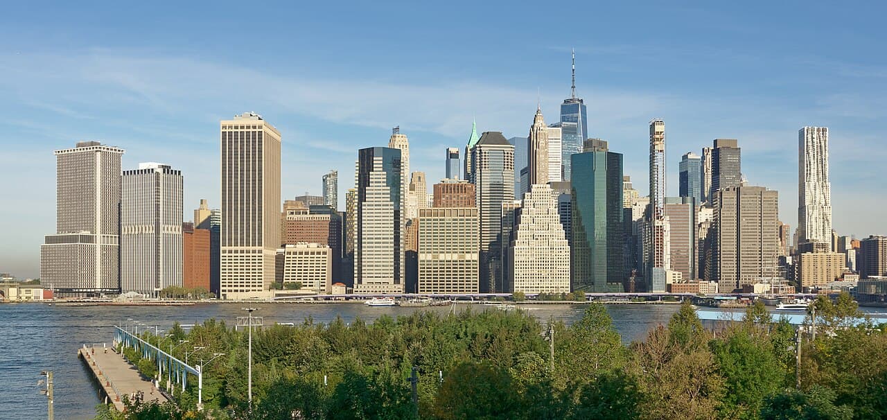 View of Manhattan from Brooklyn Bridge Park, New York City, 20231005 0856 2141