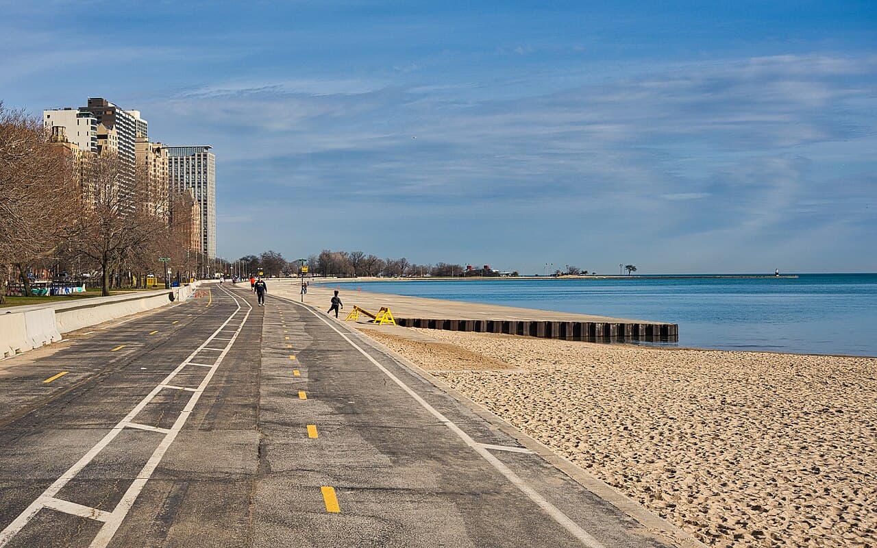Chicago in 2022 Lakefront Trail by Oak Street Beach and Lake Michigan (52054928480)